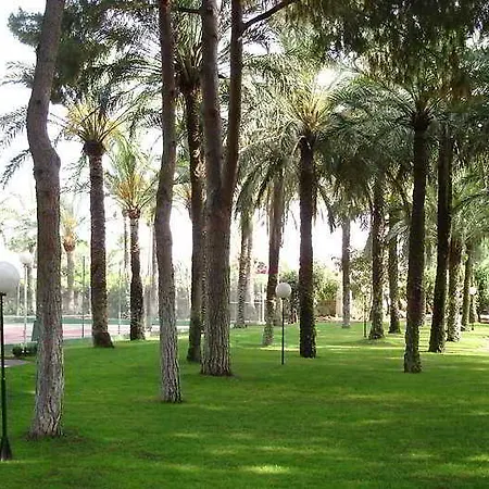 Oasis Hotel